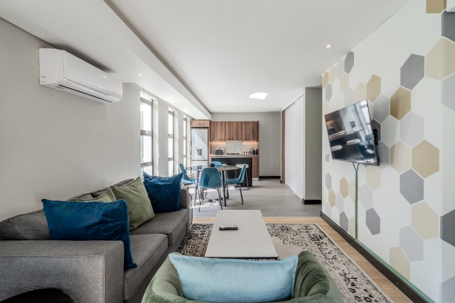 2 Bedroom Property for Sale in Sea Point Western Cape